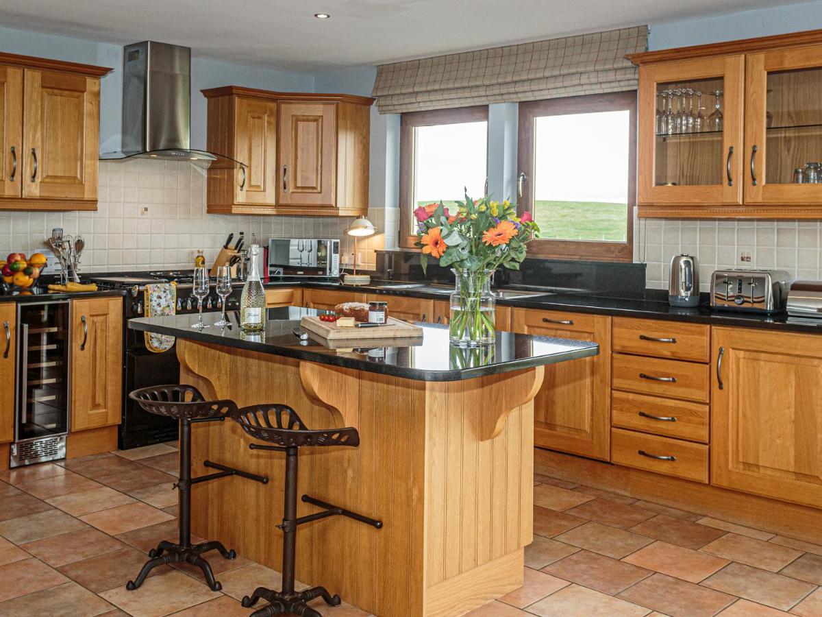 Corsewall Castle Farm Lodges Kirkcolm Екстериор снимка